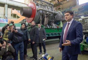 Робоча поїздка Голови Верховної Ради України Дмитра Разумкова до Херсонської, Миколаївської та Одеської областей. Миколаїв. Ознайомлення з роботою державного підприємства 